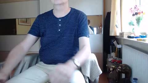 Snapshot of ach471 chatting on 9, 11, 2025 ach471 online show from 9, 11, 2025