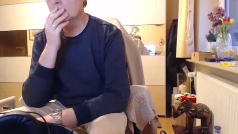 Snapshot of ach471 chatting on 14, 11, 2025 ach471 online show from 14, 11, 2025