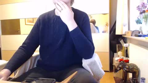 Snapshot of ach471 chatting on 5, 12, 2025 ach471 online show from 5, 12, 2025