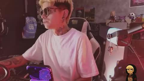 Acid Milo online show from 12, 2, 2026
