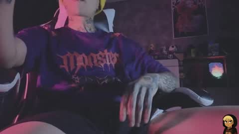 Snapshot of acidmilo chatting on 10, 6, 2026 Acid Milo online show from 10, 6, 2026