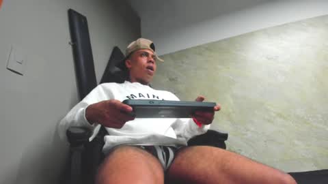 ada_brooke online show from 30, 1, 2025