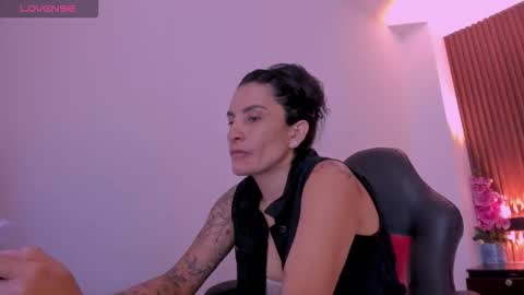 Snapshot of ada_oconnor_x_ chatting on 24, 11, 2025 ada oconnor x ..flaca..bella online show from 24, 11, 2025