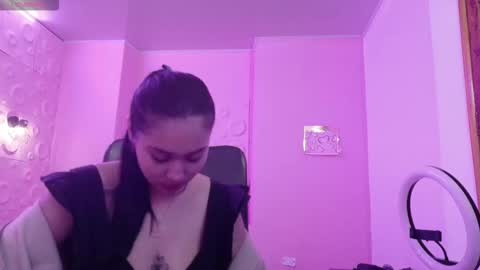 Snapshot of adaira31 chatting on 8, 11, 2025 Adaira online show from 8, 11, 2025