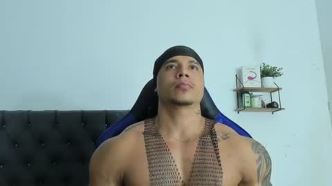 adam boss online show from 28, 6, 2026