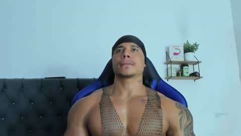 adam boss online show from 19, 7, 2026
