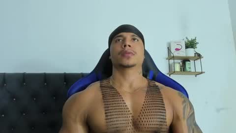 adam boss online show from 30, 7, 2026