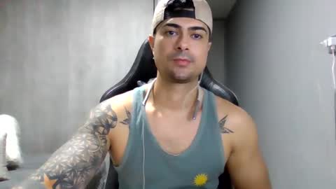 Snapshot of adam_clarke chatting on 18, 1, 2025 adam clarke online show from 18, 1, 2025