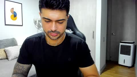 Snapshot of adam_clarke chatting on 3, 2, 2025 adam clarke online show from 3, 2, 2025