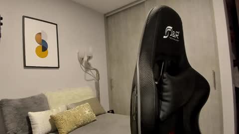 Snapshot of adam_clarke chatting on 8, 2, 2025 adam clarke online show from 8, 2, 2025