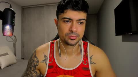 Snapshot of adam_clarke chatting on 9, 2, 2025 adam clarke online show from 9, 2, 2025