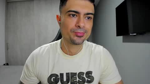 Snapshot of adam_clarke chatting on 20, 2, 2025 adam clarke online show from 20, 2, 2025