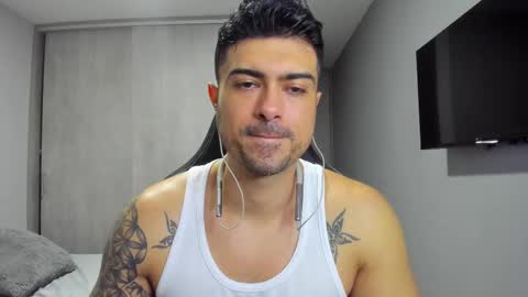 Snapshot of adam_clarke chatting on 3, 3, 2025 adam clarke online show from 3, 3, 2025