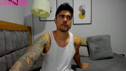 Snapshot of adam_clarke chatting on 27, 9, 2025 adam clarke online show from 27, 9, 2025