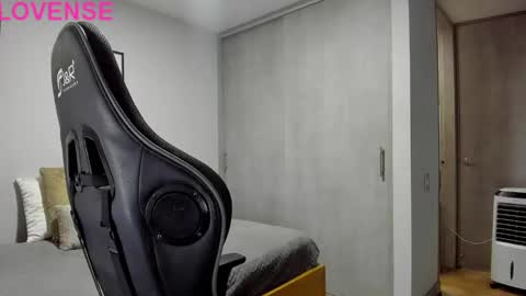 Snapshot of adam_clarke chatting on 19, 10, 2025 adam clarke online show from 19, 10, 2025