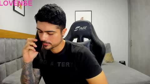 Snapshot of adam_clarke chatting on 22, 10, 2025 adam clarke online show from 22, 10, 2025