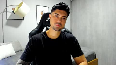 Snapshot of adam_clarke chatting on 13, 11, 2025 adam clarke online show from 13, 11, 2025