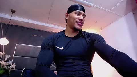 adam_fit19cm online show from 4, 2, 2026