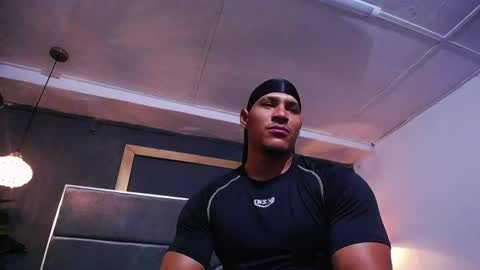 adam_fit19cm online show from 15, 7, 2026