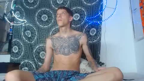 Snapshot of adam_hard_ chatting on 19, 11, 2025 Adam online show from 19, 11, 2025