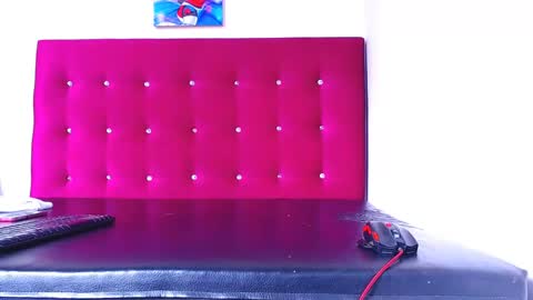 Snapshot of adam_hot11 chatting on 6, 12, 2024 adam hot11 online show from 6, 12, 2024