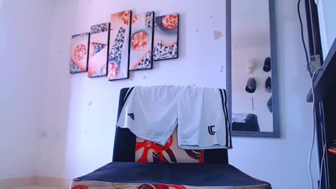 Snapshot of adam_hot11 chatting on 8, 1, 2025 adam hot11 online show from 8, 1, 2025