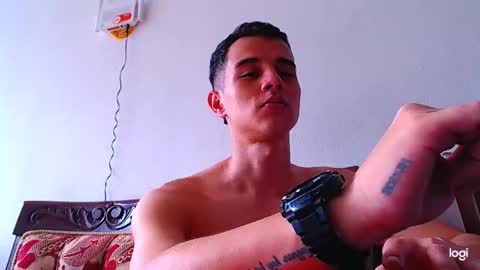 Snapshot of adam_hot11 chatting on 14, 11, 2025 adam hot11 online show from 14, 11, 2025