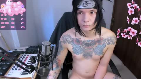 Snapshot of adam_rocket chatting on 13, 11, 2025 Adam online show from 13, 11, 2025