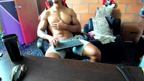 Adam Valencia online show from 26, 1, 2025