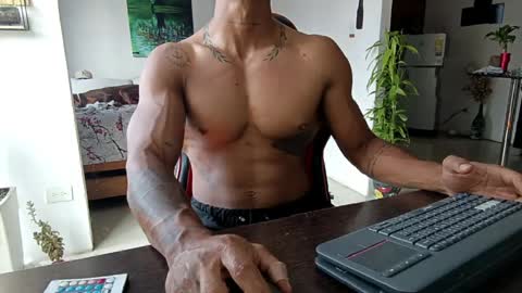 Adam Valencia online show from 4, 4, 2026