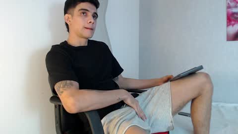 Hello guys excuse my absence I will be absent for several days for health reasons I hope you understand thank you very much. online show from 1, 2, 2025