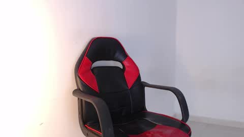 Hello guys excuse my absence I will be absent for several days for health reasons I hope you understand thank you very much. online show from 11, 10, 2025