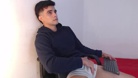 Hello guys excuse my absence I will be absent for several days for health reasons I hope you understand thank you very much. online show from 25, 10, 2025