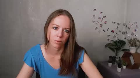 adamais_ online show from 25, 6, 2026