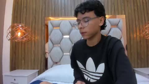 Adams Bobby online show from 31, 5, 2026