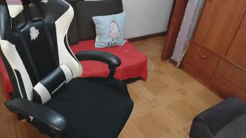 adams_mel online show from 19, 5, 2026