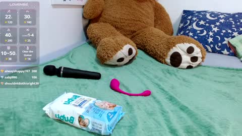 ADAMS Y NIKI online show from 8, 2, 2025