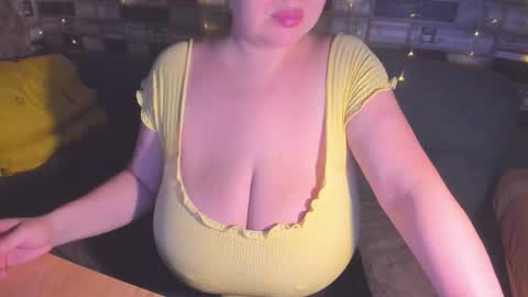 Snapshot of adamsvictory chatting on 21, 10, 2025 Victoria online show from 21, 10, 2025