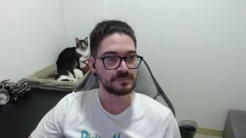 Snapshot of adamussutekh chatting on 24, 11, 2025 Adam online show from 24, 11, 2025