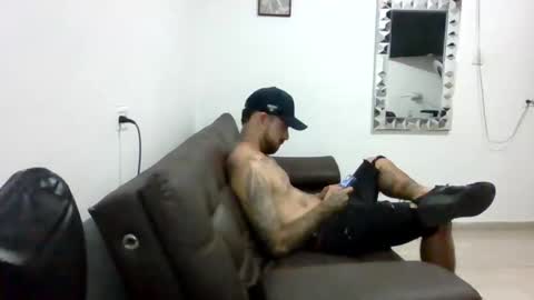 Snapshot of adan_carter chatting on 23, 11, 2025 adan_carter online show from 23, 11, 2025