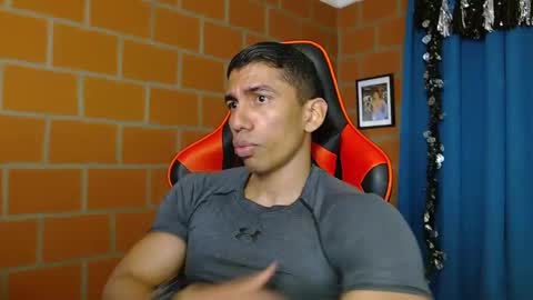 Adan Sin online show from 4, 1, 2025