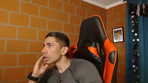 Adan Sin online show from 18, 1, 2025