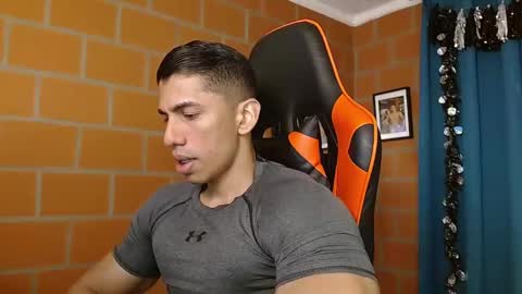 Adan Sin online show from 1, 2, 2025