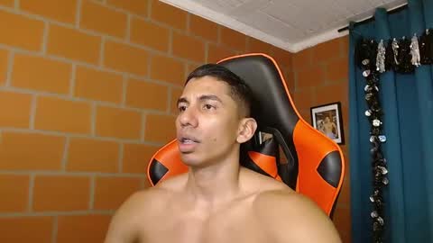 Adan Sin online show from 1, 2, 2025