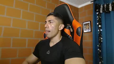 Adan Sin online show from 17, 2, 2025