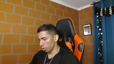 Adan Sin online show from 21, 2, 2025