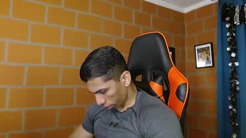 Adan Sin online show from 1, 3, 2025