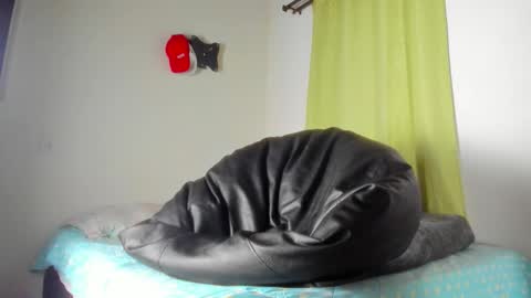   online show from 16, 12, 2025