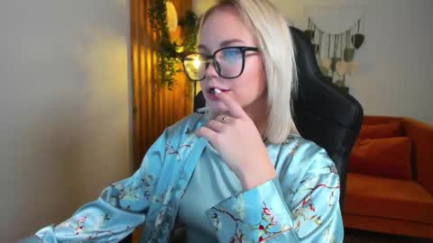 adaquinn online show from 20, 10, 2025