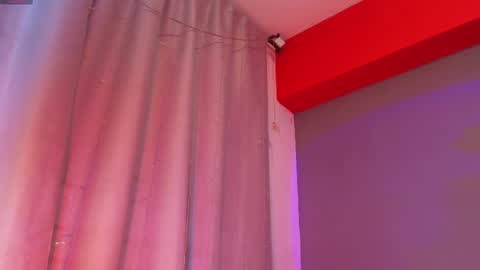 Snapshot of adara_johnson_ chatting on 19, 4, 2026 Adara Johnson online show from 19, 4, 2026